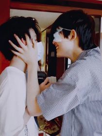 蜜桃果冻乌鸦麻豆